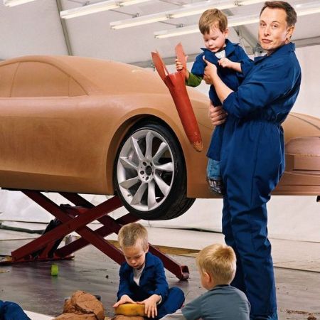 Musk with his twin children.
